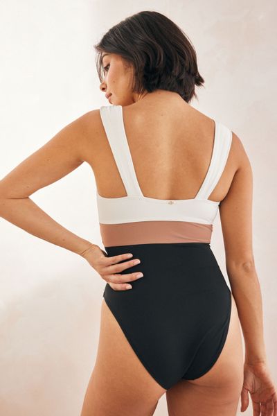 Next Badeanzug Tief ausgeschnittener, bauchformender Badeanzug günstig online kaufen