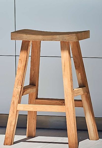 Barhocker Curve aus massivem Teakholz Höhe 72 cm günstig online kaufen
