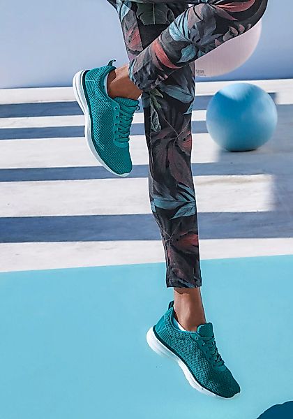 LASCANA Sneaker, Schnürhalbschuh, Halbschuh, Freizeitschuh ultraleicht VEGA günstig online kaufen