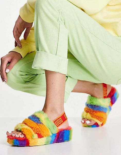 UGG – Fluff Yeah Slide – Hausschuhe in Regenbogenfarben-Mehrfarbig günstig online kaufen
