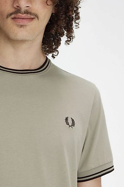 Fred Perry T-Shirt M1588 Greige U84 - Größe L günstig online kaufen