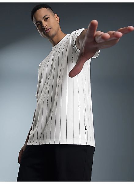 Trigema T-Shirt "TRIGEMA T-Shirt mit Allover Streifen-Muster", 1 Stk. günstig online kaufen