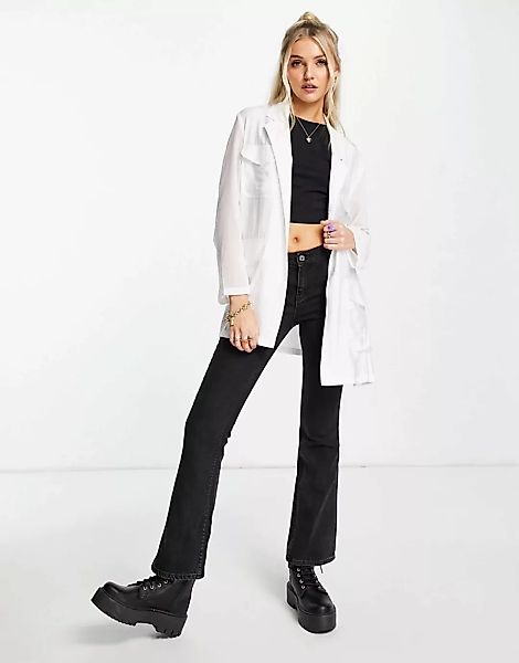 French Connection – Leichte Jacke in Weiß mit Bindung an der Taille, Kombit günstig online kaufen