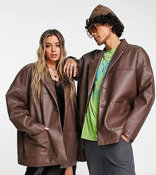 Reclaimed Vintage Inspired – Unisex-Dad-Jacke aus Kunstleder in Schokoladen günstig online kaufen