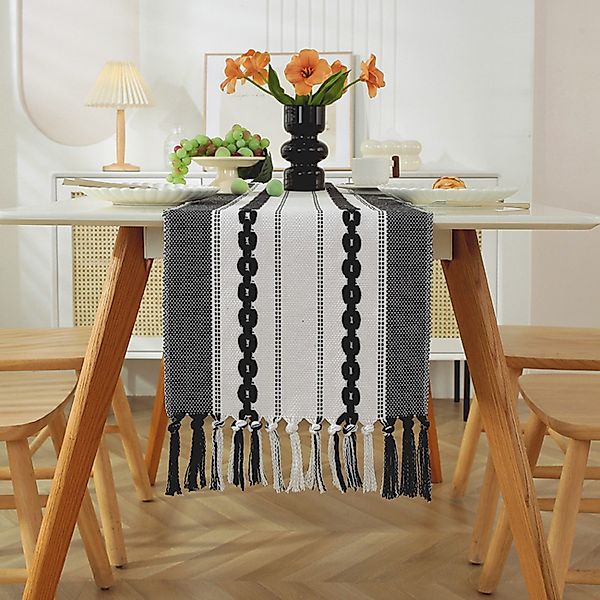 BYSURE Tischläufer (1-tlg), Tischläufer mit 3D-Blumenquaste günstig online kaufen