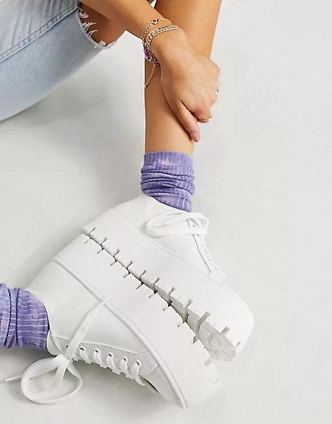 ASOS DESIGN – Devoted – Leinen-Sneaker mit dicker Sohle in Weiß günstig online kaufen