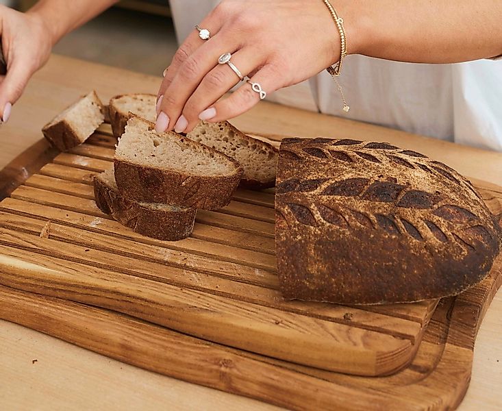 aida RAW Schneidebrett »RAW Teak«, organische Form günstig online kaufen