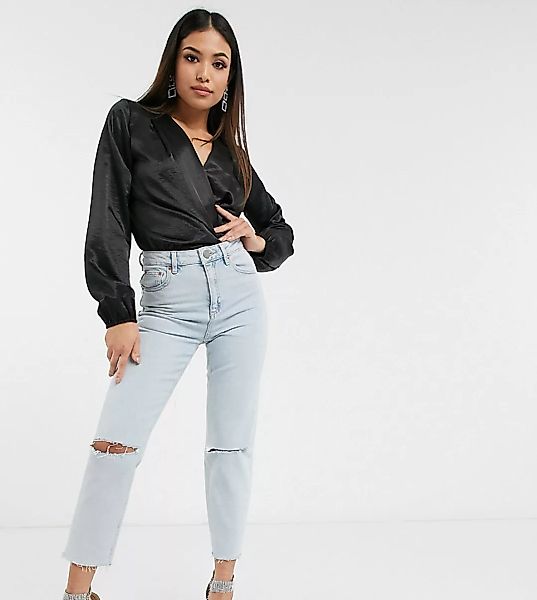 ASOS DESIGN Petite – Farleigh – Schmal geschnittene Mom-Jeans mit hohem Bun günstig online kaufen