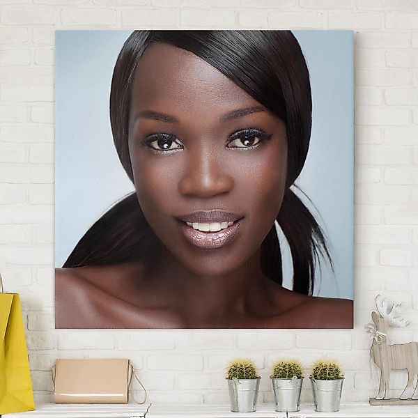 Leinwandbild Portrait - Quadrat Black Beauty Close Up günstig online kaufen