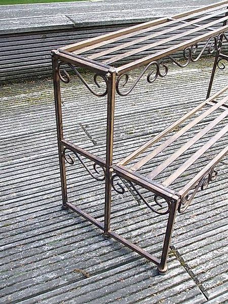 Deko-Impression Blumenbank Dekorative Blumentreppe Pflanzentreppe Blumenban günstig online kaufen
