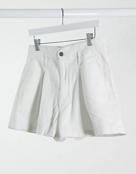 American Eagle – Mom-Shorts mit extrahohem Bund in verwaschenem Weiß günstig online kaufen
