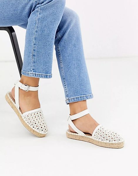 ASOS DESIGN – Junction – Flache, gewebte Espadrille-Sandalen in Weiß günstig online kaufen