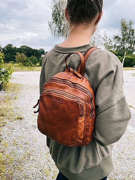 Cinino Cityrucksack AVA, Vintage Lederrucksack günstig online kaufen