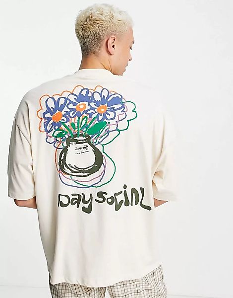 ASOS – Daysocial – Oversize-T-Shirt in Ecru mit skizzierter Grafik hinten u günstig online kaufen