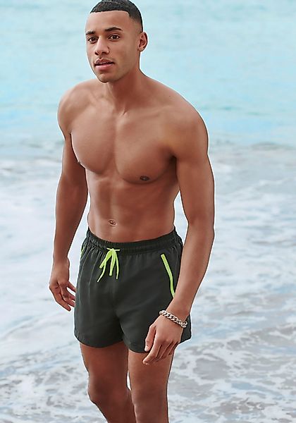 Bench. Badeshorts, mit Reißverschlusstaschen günstig online kaufen