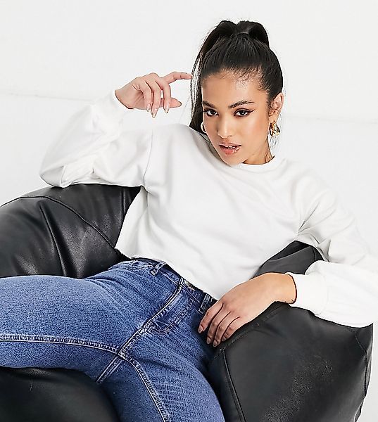 Topshop Petite – Kurz geschnittenes Sweatshirt in Weiß günstig online kaufen