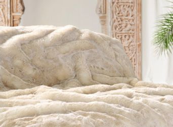 Wohndecke Felldecke (Kunstfell) "Polarwolf"- Premium superfein, günstig online kaufen