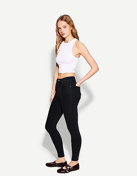 Bershka Skinny-Jeans Mit Sehr Hohem Bund Damen 44 Schwarz günstig online kaufen