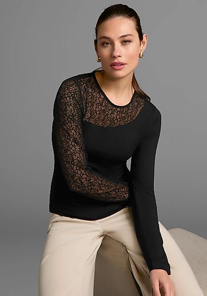 Melrose Rundhalsshirt, langärmlig, sehr figurbetont, mit Spitzeneinsätzen, günstig online kaufen