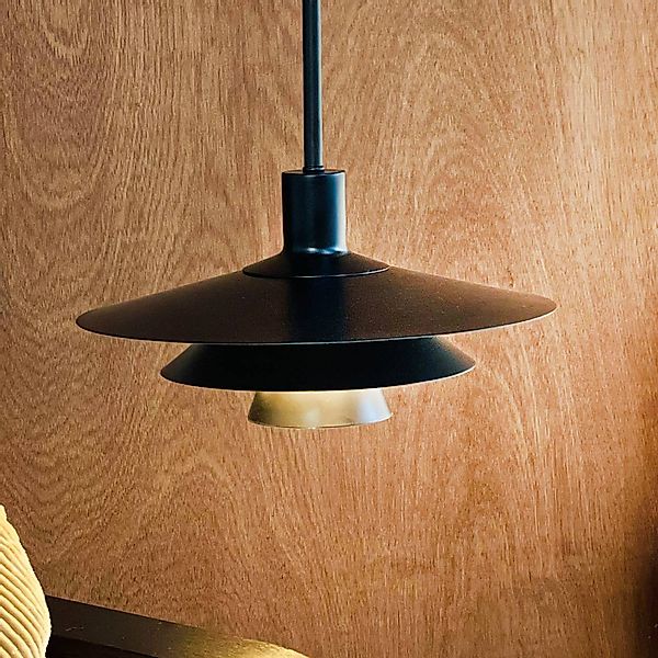 Dyberg Larsen Pendellampe Kay, Ø 30 cm, schwarz, Metall günstig online kaufen