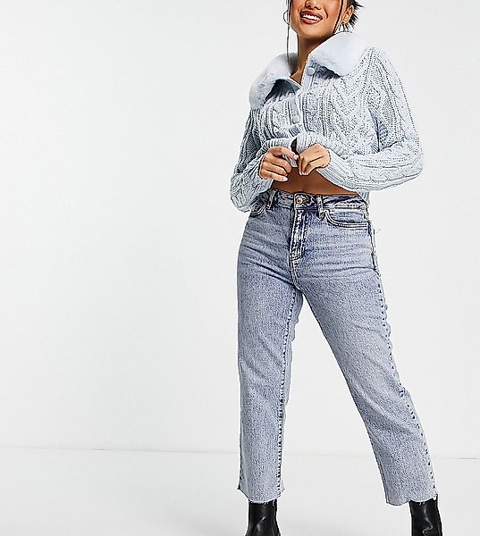 New Look Petite – Jeans in verwaschenem Blau mit geradem Bein günstig online kaufen