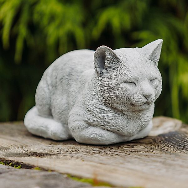 gartendekoparadies.de Gartenfigur Liegende kleine Katze, Steinfigur günstig online kaufen