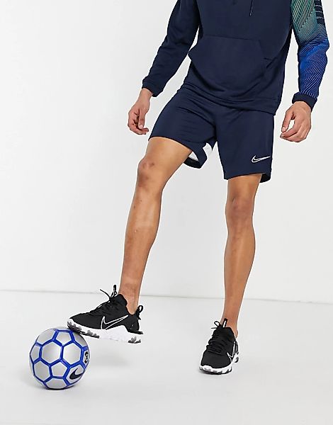 Nike Football – Academy – Shorts in Marine und Weiß-Marineblau günstig online kaufen