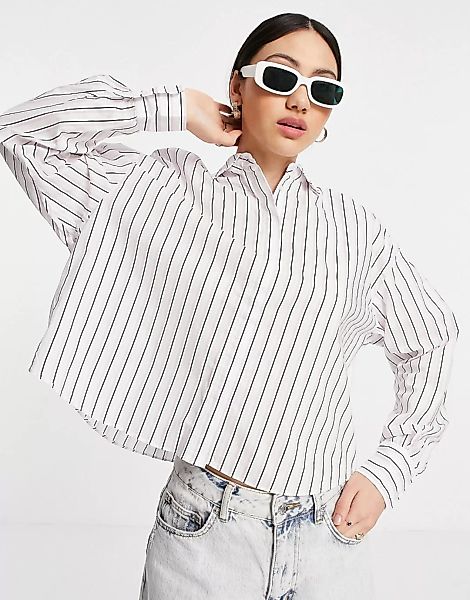 Mango – Kurz geschnittenes Hemd mit Streifen in Weiß günstig online kaufen