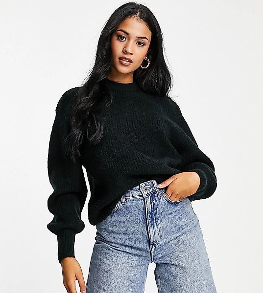 ASOS DESIGN Tall – Gerippter Pullover aus flauschigem Garn in Schwarz mit R günstig online kaufen