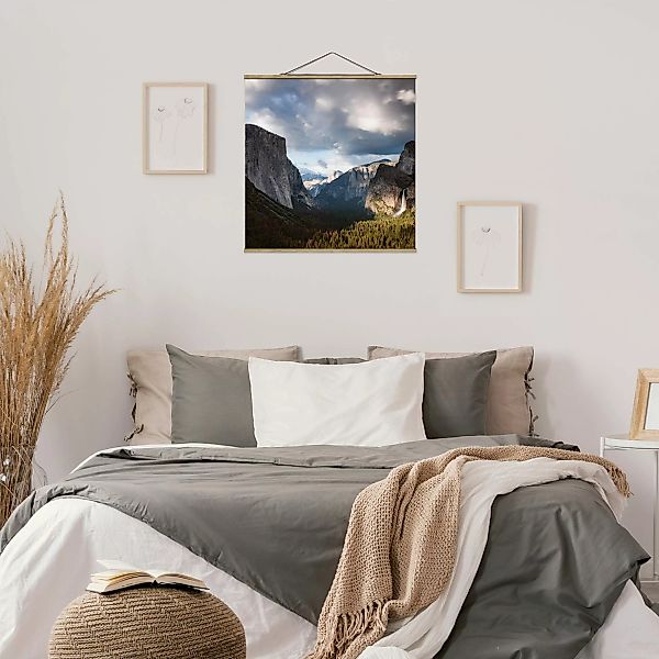 Stoffbild mit Posterleisten Wolken über Berglandschaft günstig online kaufen