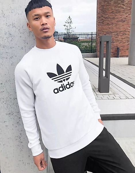 adidas Originals – Sweatshirt mit großem Dreiblattlogo in Weiß günstig online kaufen