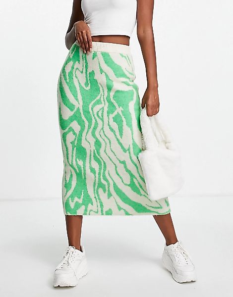 Monki – Strick-Midirock mit Wirbelmuster aus recyceltem Polyester in Grün günstig online kaufen