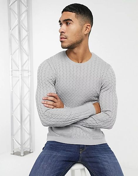 ASOS DESIGN – Leichter Muskel-Pullover mit Zopfmuster in Grau günstig online kaufen