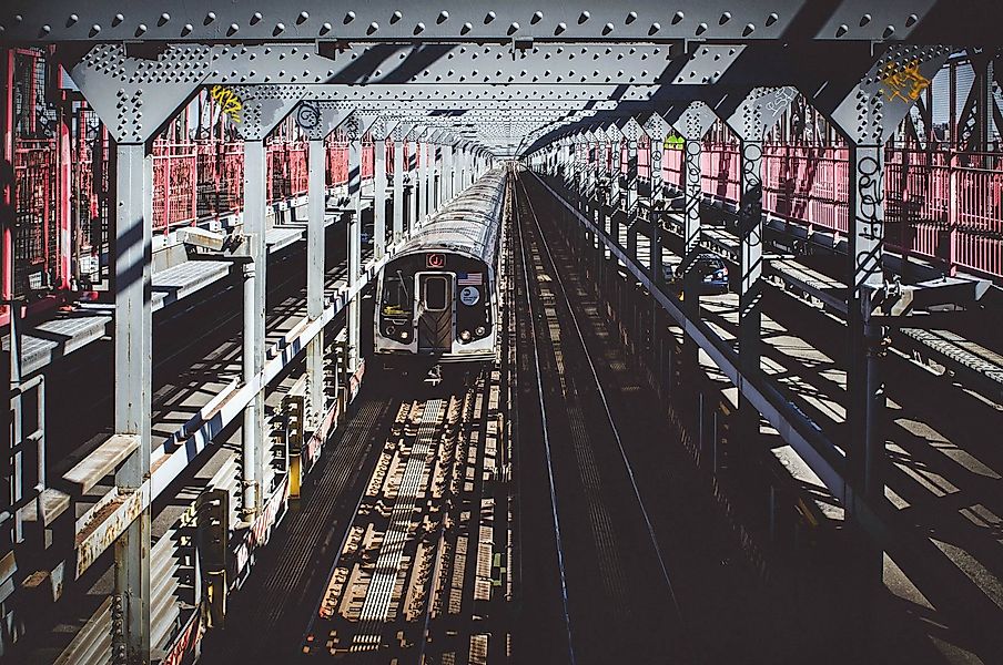 Wandkraft | Wanddekoration Städtische U-Bahn günstig online kaufen