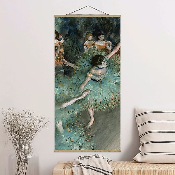 Stoffbild Kunstdruck mit Posterleisten - Hochformat Edgar Degas - Tänzerinn günstig online kaufen