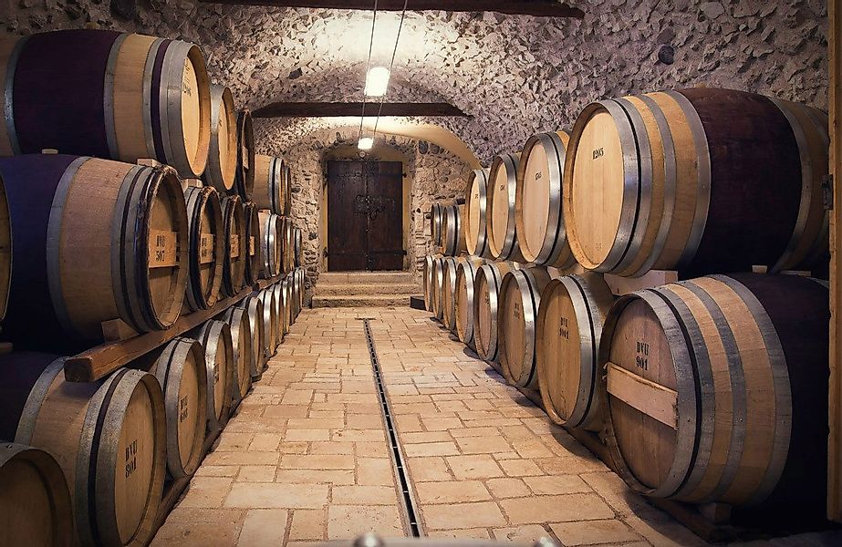 Papermoon Fototapete Alter Wein Gewölbekeller mit günstig online kaufen