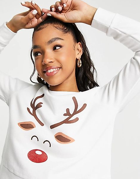 Only – Christmas – Sweatshirt in Weiß mit kurzem Schnitt und Rentier-Motiv günstig online kaufen