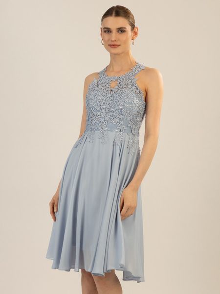 Apart Cocktailkleid aus einer Plastischen Spitze günstig online kaufen