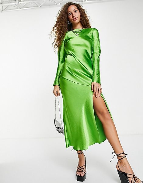 Topshop – Gerafftes Abendkleid aus Satin mit Rückenausschnitt in Grün günstig online kaufen