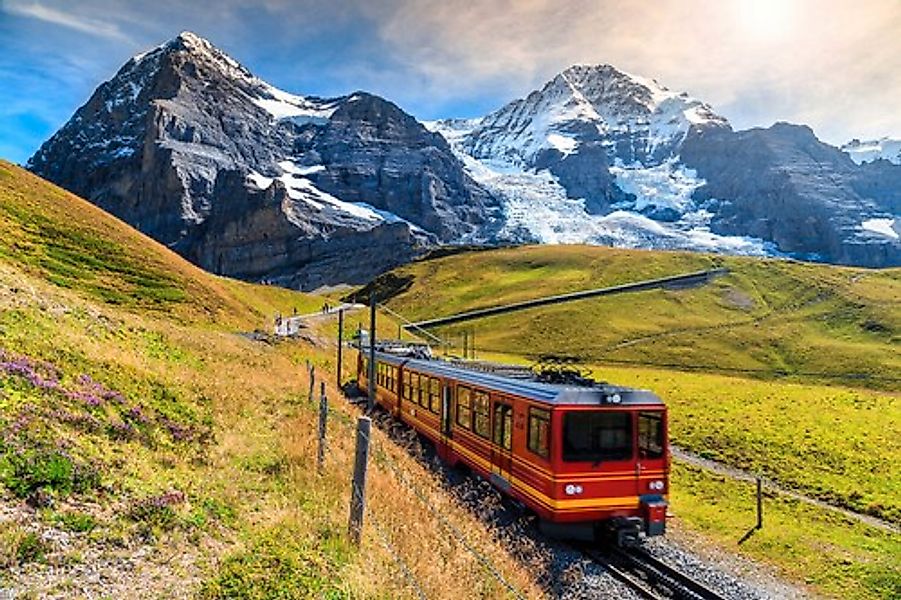 Papermoon Fototapete »Zug durch Landschaft« günstig online kaufen