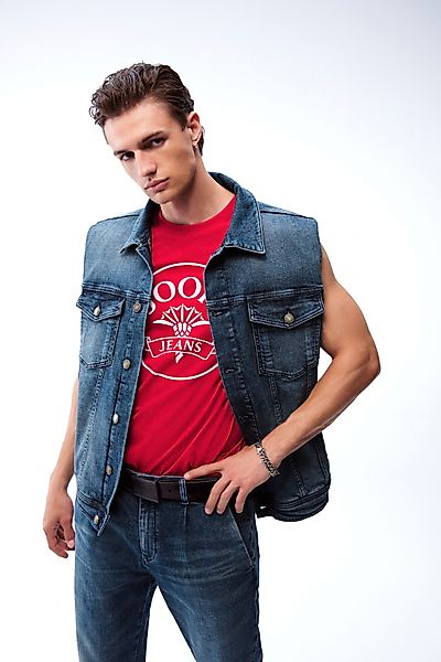 Joop Jeans Kurzarmshirt, Mit Logoprint in Kontrastfarbe günstig online kaufen