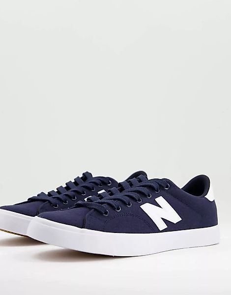 New Balance – 210 – Hallen-Sneaker in Marineblau und Weiß-Schwarz günstig online kaufen