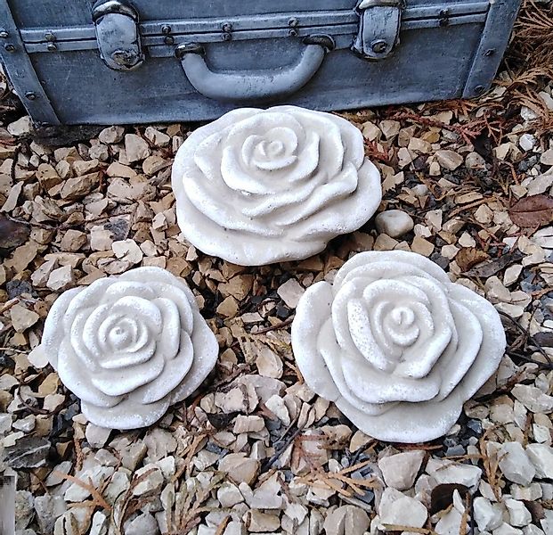 Radami Gartenfigur 3 er Stein Rose günstig online kaufen