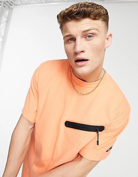 Nike – Tech – T-Shirt aus Sweatshirt-Stoff in Stauborange günstig online kaufen