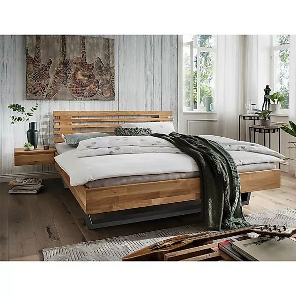 Modernes Bett aus Wildeiche Massivholz zwei Nachtkommoden (dreiteilig) günstig online kaufen
