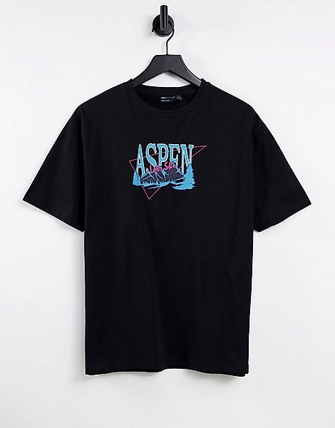 ASOS DESIGN – Locker geschnittenes T-Shirt in Schwarz mit „Aspen“-Print günstig online kaufen