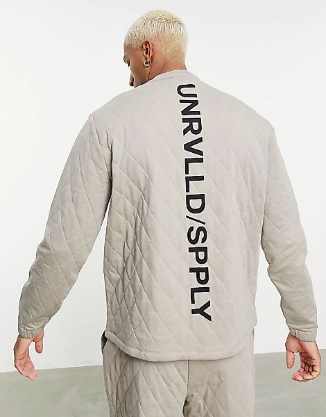 ASOS – Unrvlld Spply – Locker geschnittenes Sweatshirt mit Steppdesign und günstig online kaufen