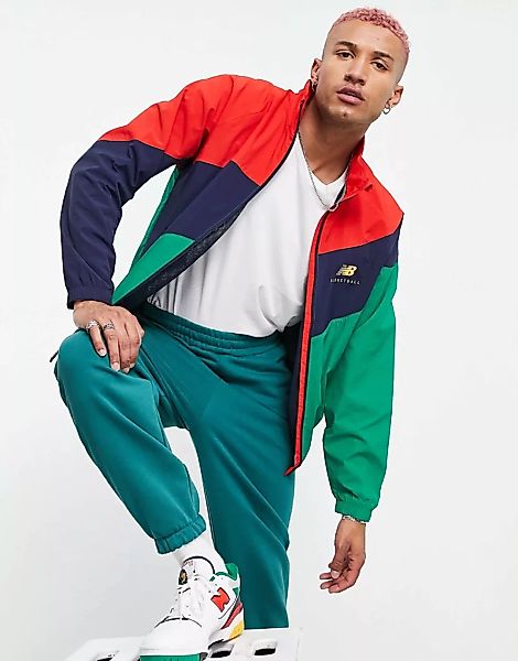 New Balance – Basketball-Trainingsjacke in Rot, Marineblau und Grün günstig online kaufen
