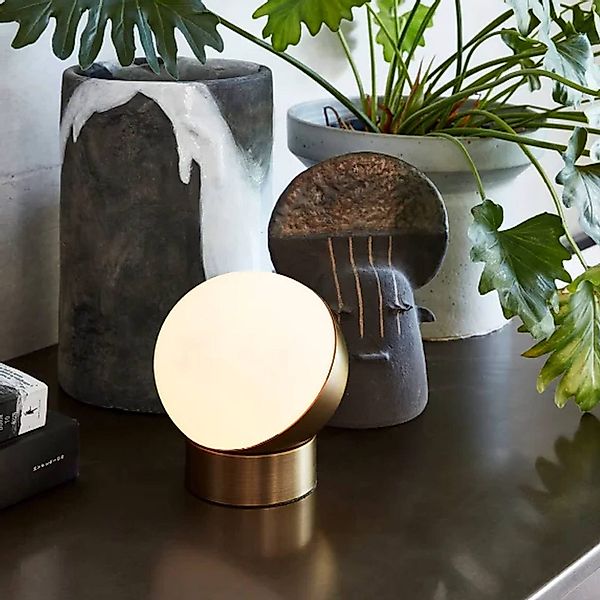 Beacon Tischleuchte Mikoh, Metall messingfarben antik, Glas günstig online kaufen