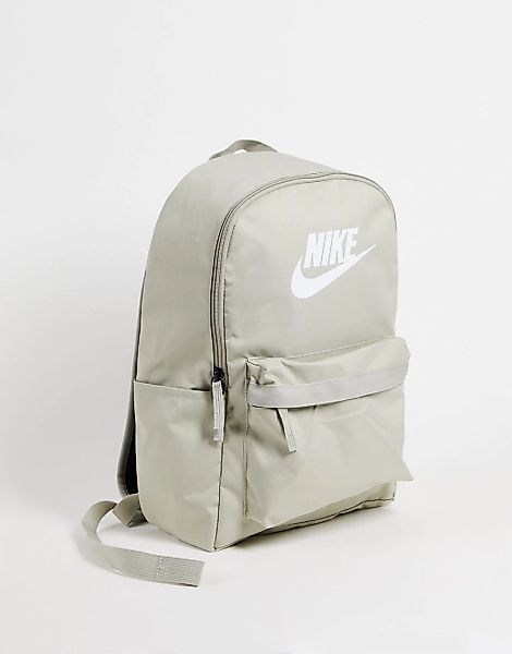 Nike – Heritage – Rucksack in Stein-Neutral günstig online kaufen